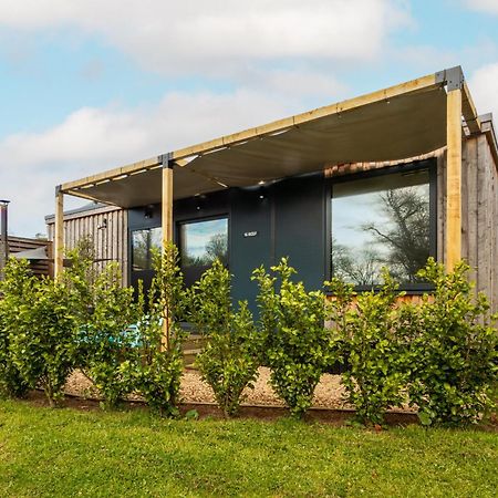 The Reef - Unique Hot Tub Cabin In Millport Exteriér fotografie