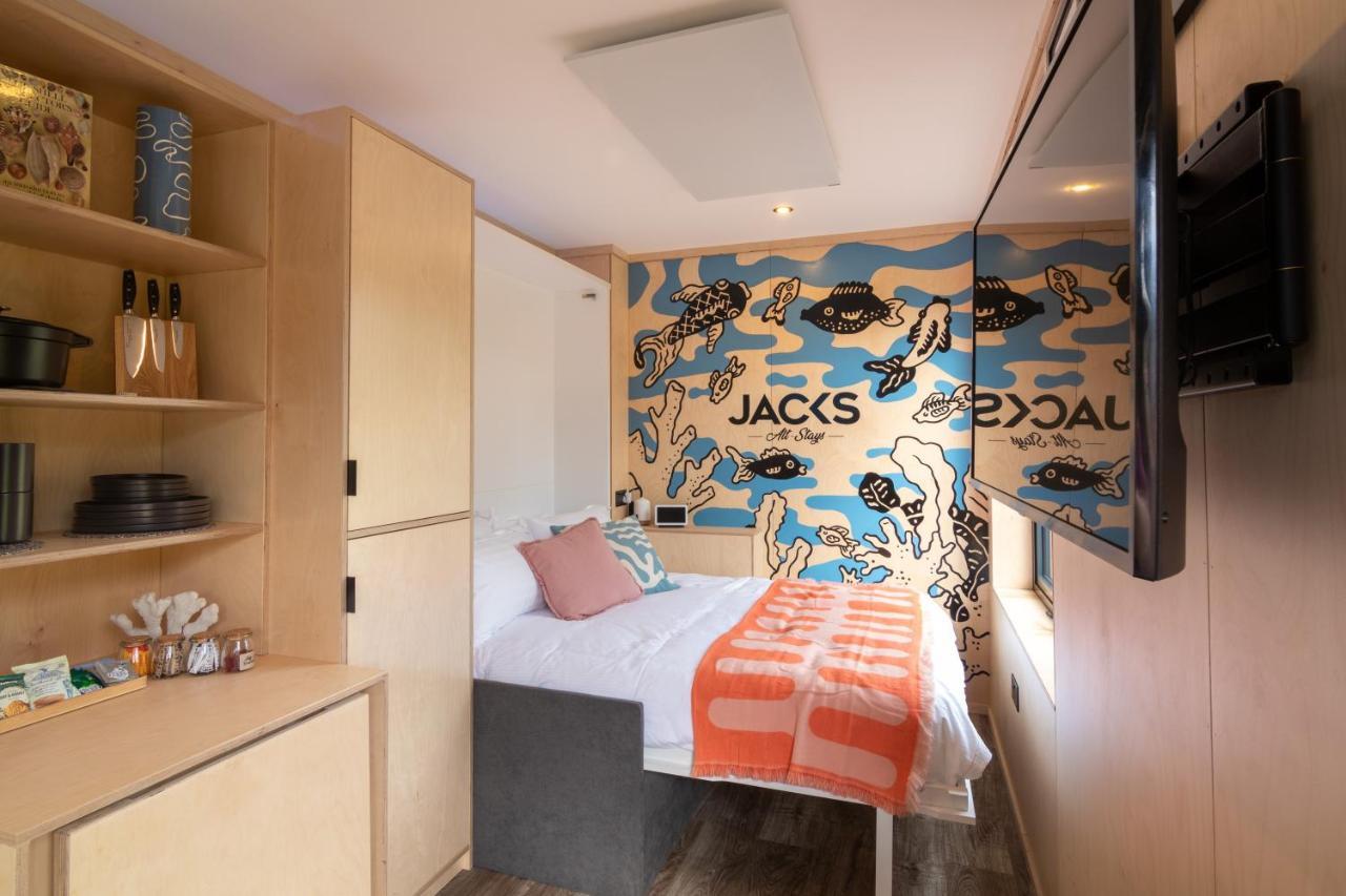 The Reef - Unique Hot Tub Cabin In Millport Exteriér fotografie